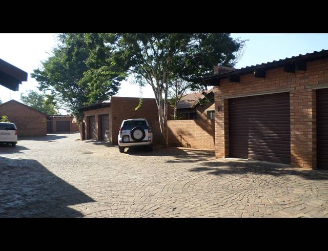 2 BEDROOM APARTMENT SOLD IN THERESAPARK